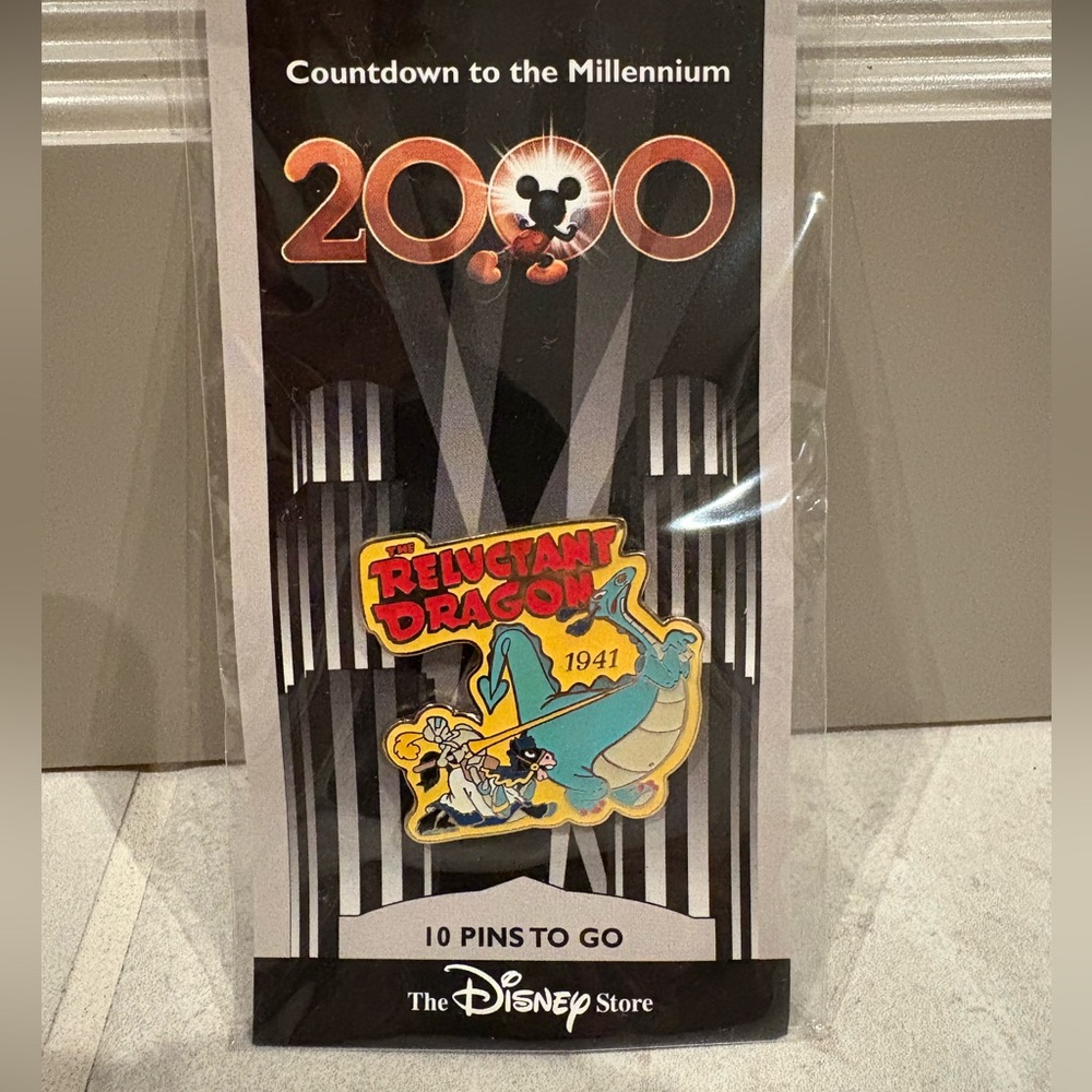 NWT• Disney “Countdown To The Millennium” The Reluctant Dragon Collectible Pin